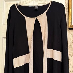 A knit like sweater top in size XL